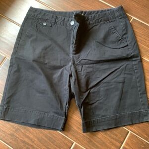Dockers size 16 black shorts